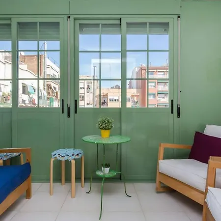 Charming 3 Bdr-2 Bthr In Gracia Lejlighed *